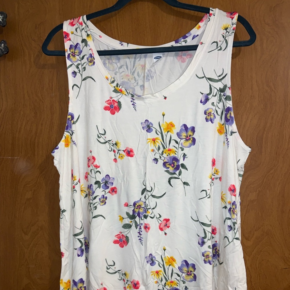 Old Navy tank